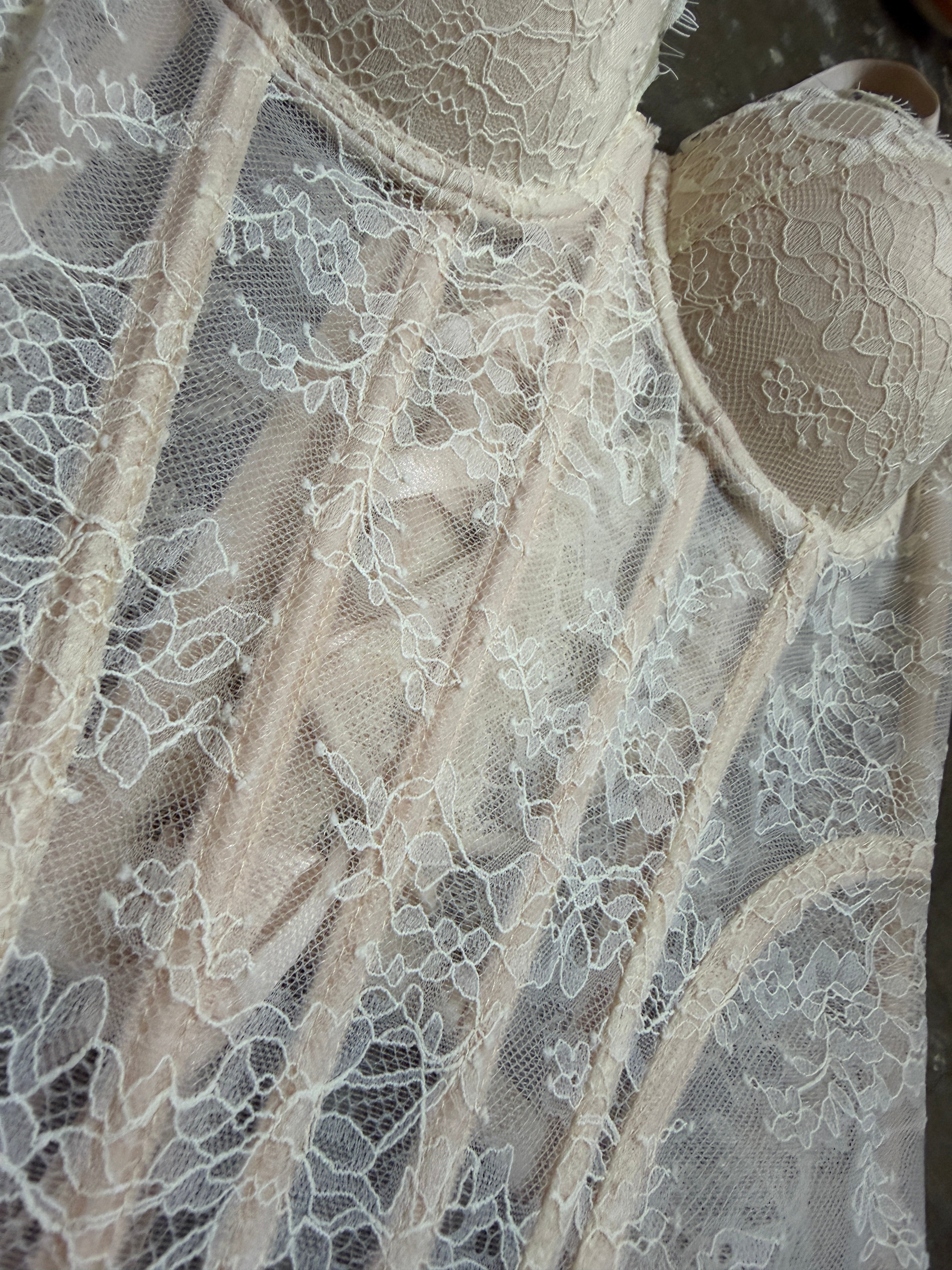 Romantic Hard-Padded Underwire Corset